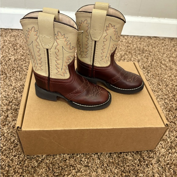 Cody James Old Western Tan and Brown Cowboy boots Toddler/ Infant Size 5C - Picture 1 of 9